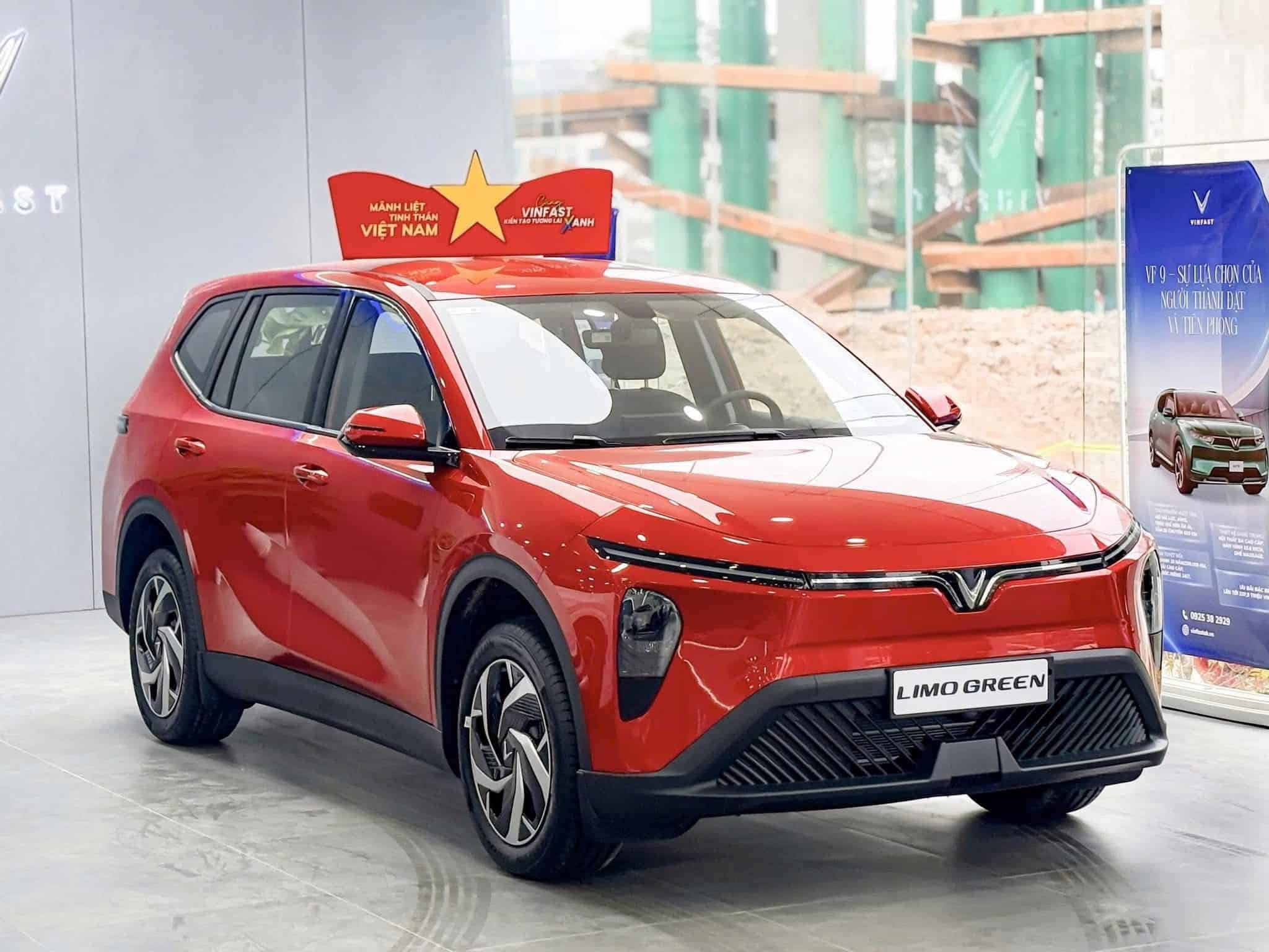VF Limo Màu Đỏ